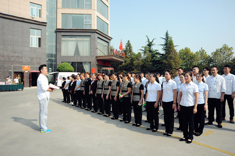 燃燒我的卡路里│迪尼斯開元店成功舉行秋季趣味運(yùn)動(dòng)會(huì)